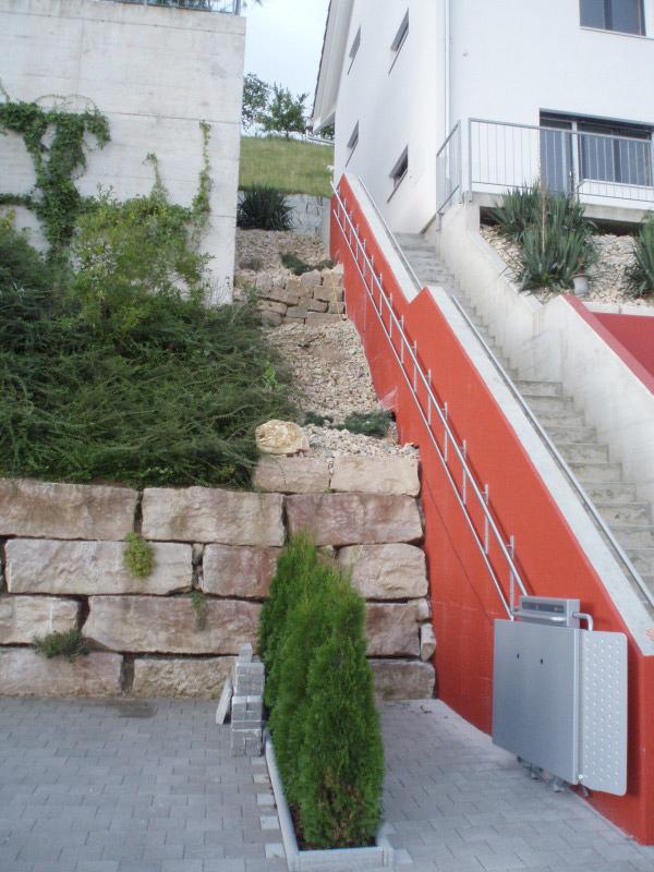 Plattformlift PLG7 draussen